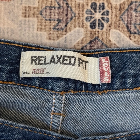 Levi’s 550 Relaxed Fit Men’s Medium Wash 100% Cotton Denim Size 38x29 - Picture 4 of 7